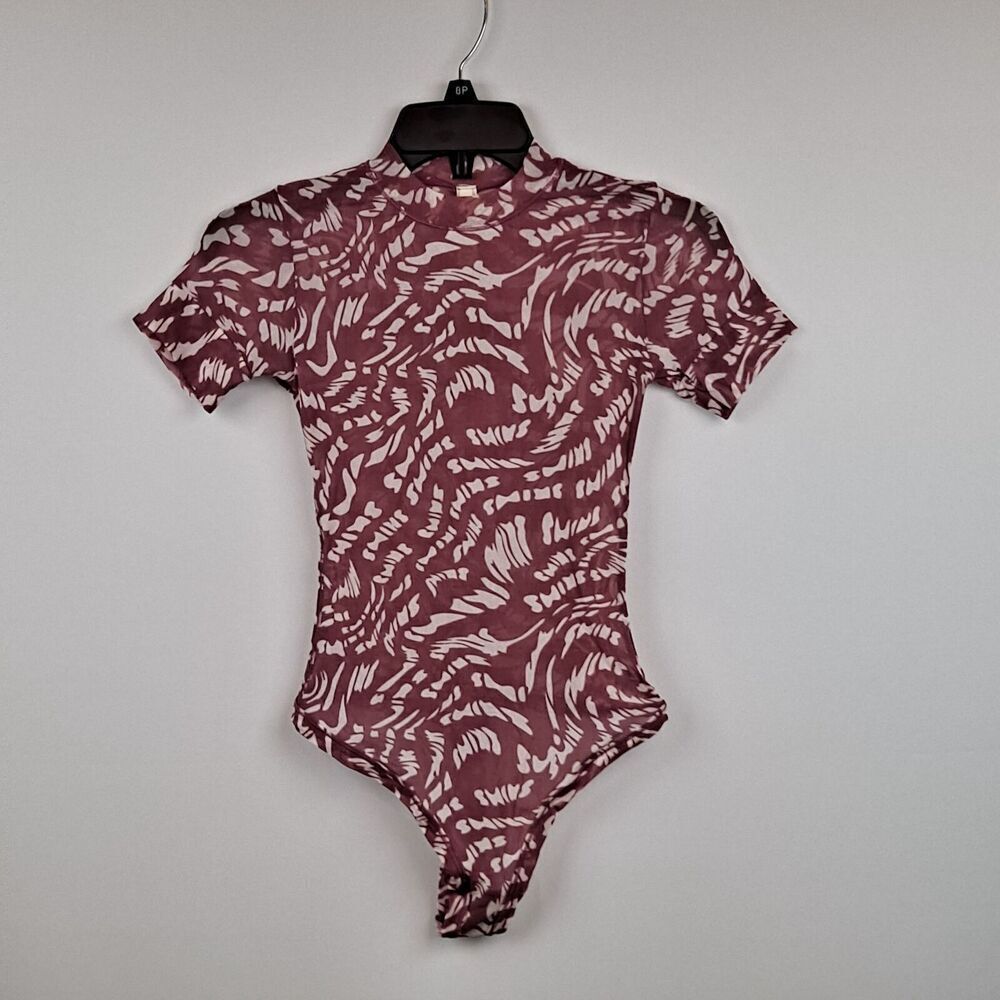 Skims ladies bodysuit NWT‎